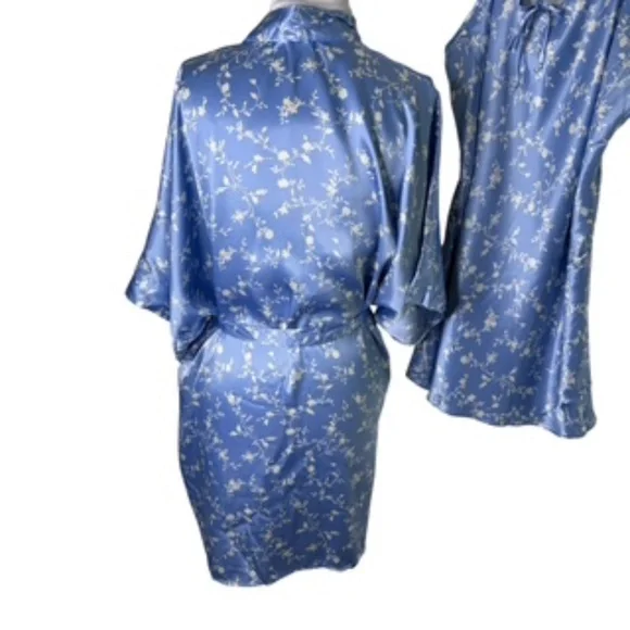 Morgan Taylor Intimates Light Blue/White Floral Robe and Short Gown Size L - Picture 7 of 12